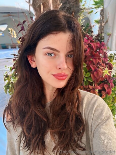Anna Starlet model free pictures