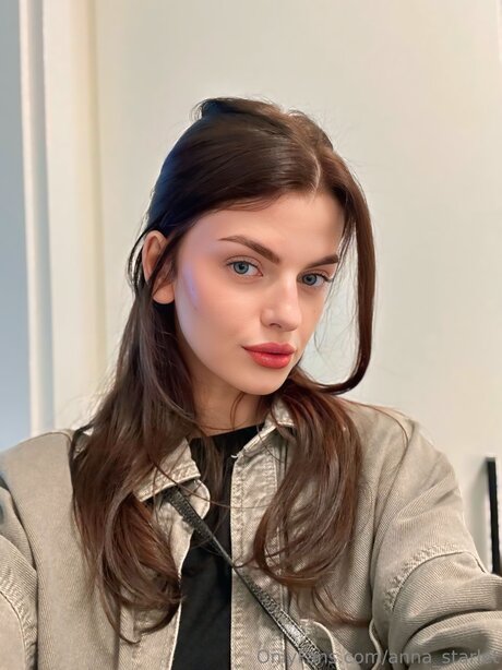 Anna Starlet porn actress archive