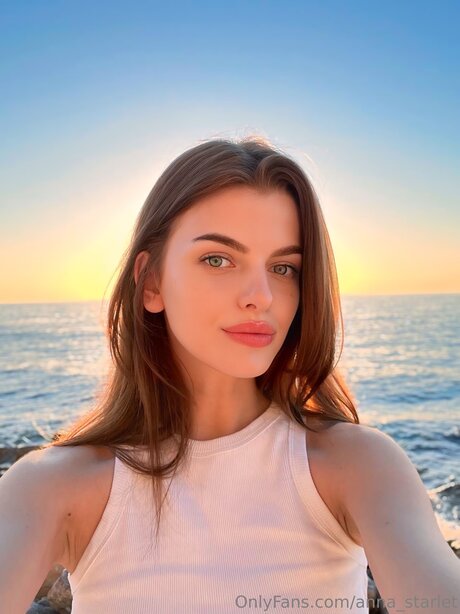 Anna Starlet sexy pornstar pic