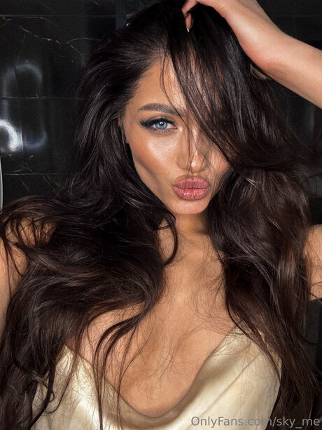 Sky Me top star photos