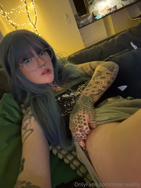 Rose Reality high quality star photo