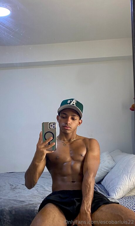 Escobarluis22 free star pic