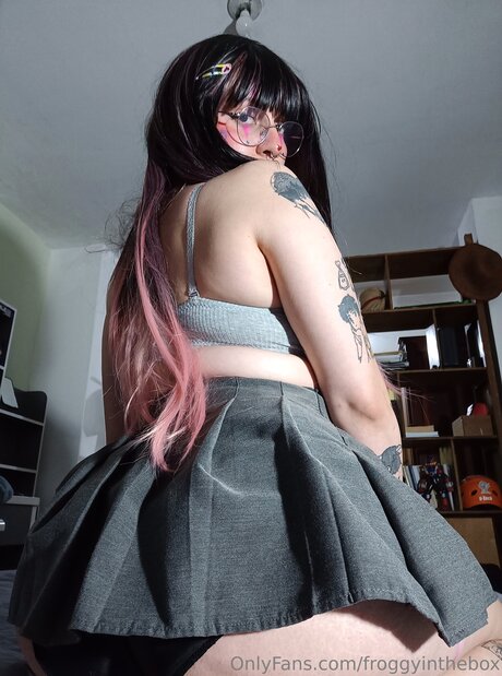 Froggyinthebox nude pornstar images