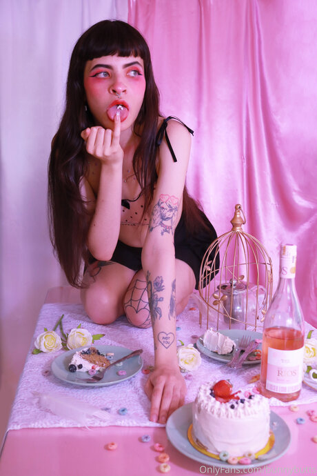 Bunnybutts star hot pic