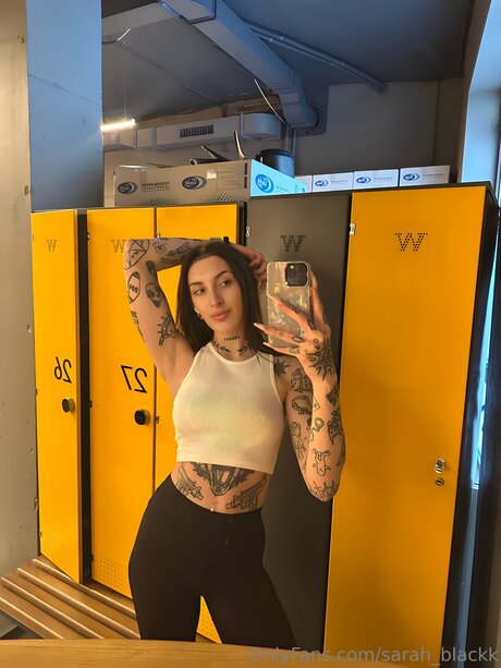 Sarah Blackk art star archive