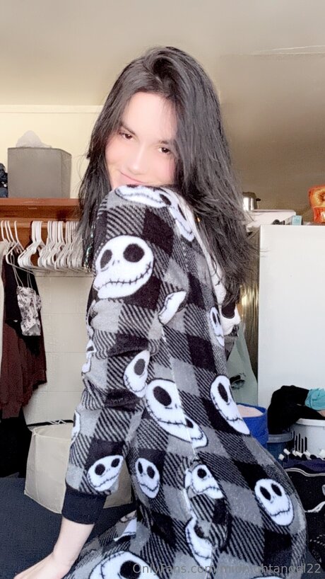 Midnightangel22 exclusive model pics