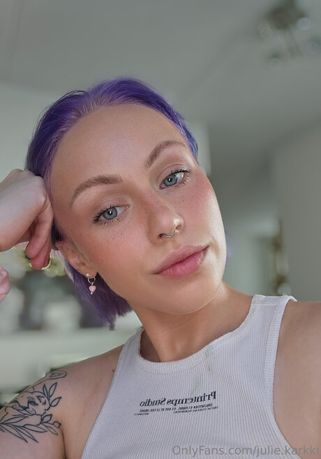 Julie Karkki model beautiful pics