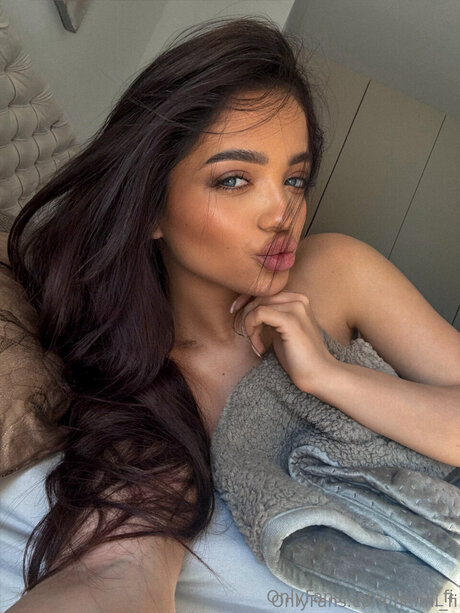 Helmi Fi Profile pic