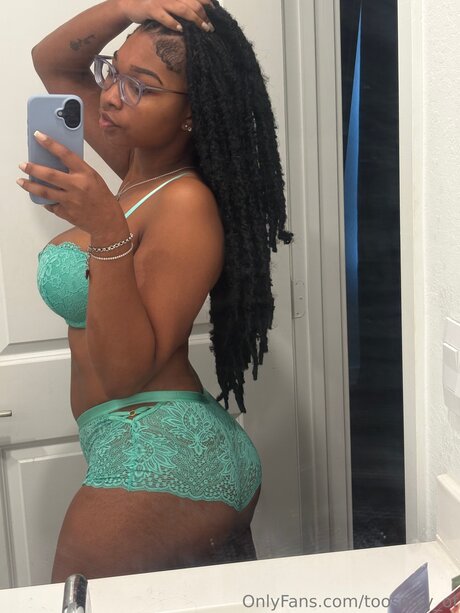 Toospicy Of art pornstar image