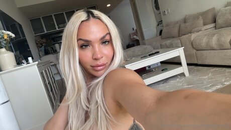 Winterxxcandy pretty actress image