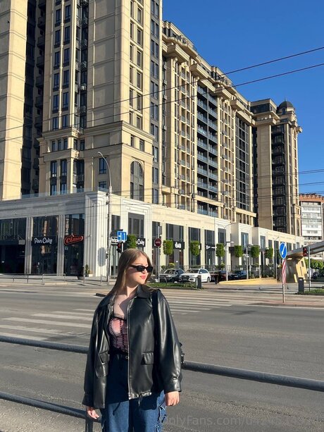 Lanaavis model hd pictures