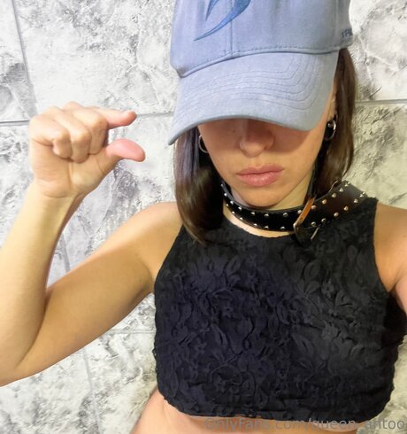 Queen Antoo adult star archive