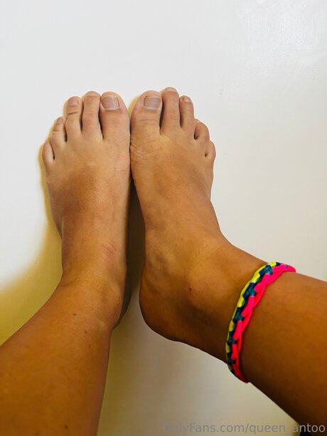 Queen Antoo model pretty pic