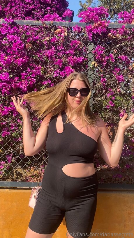 Dariassecrets star perfect photos