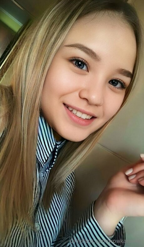 Wowkaroline xxx actress gallery