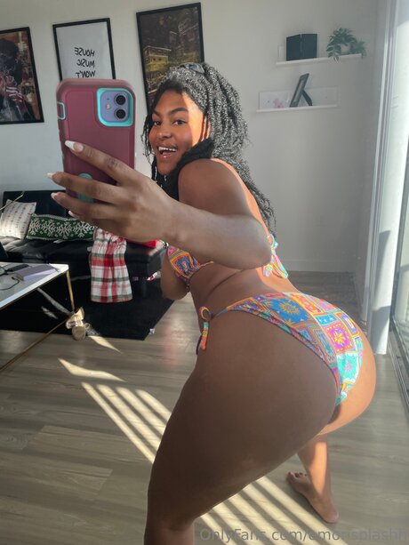 Emorisplashh pornstar xxx pic