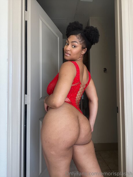 Emorisplashh pornstar nudes gallery