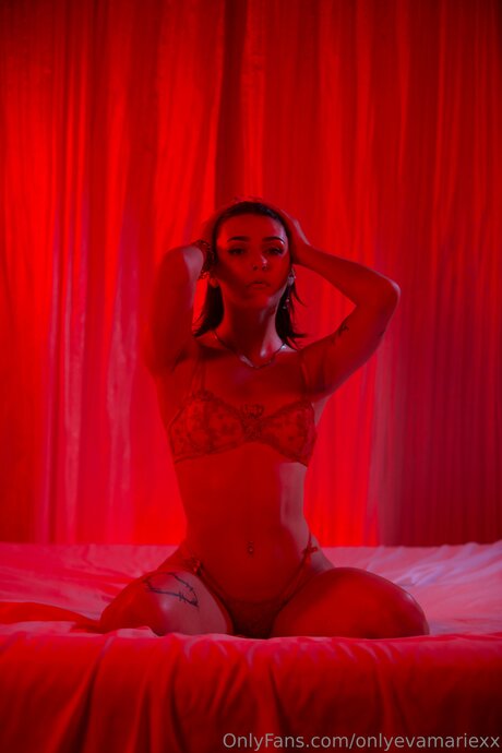 Onlyevamariexx model best img