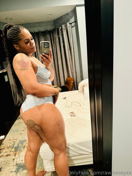 Rawhoneyxx porn actress archive