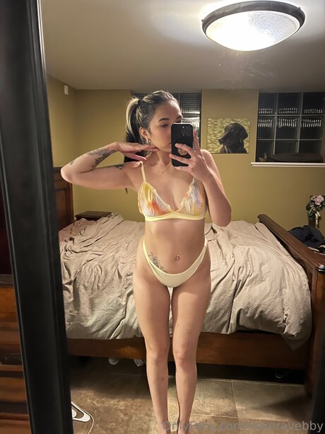 Kekeravebby nude star photo