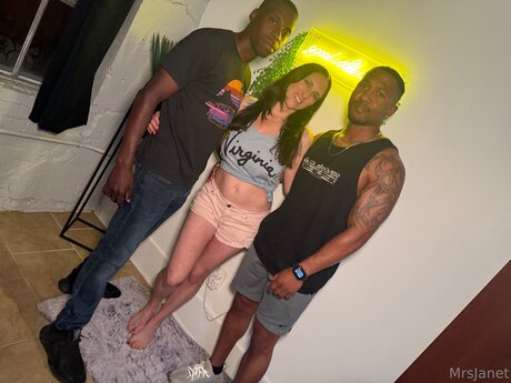 Mrsjanetm nude actress photo