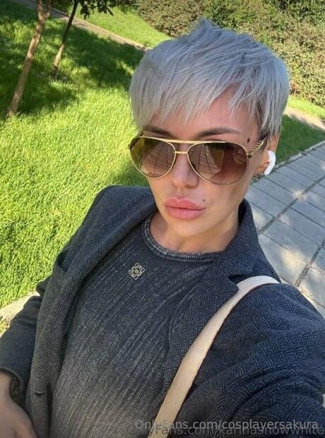 Cosplayersakura perfect model pictures