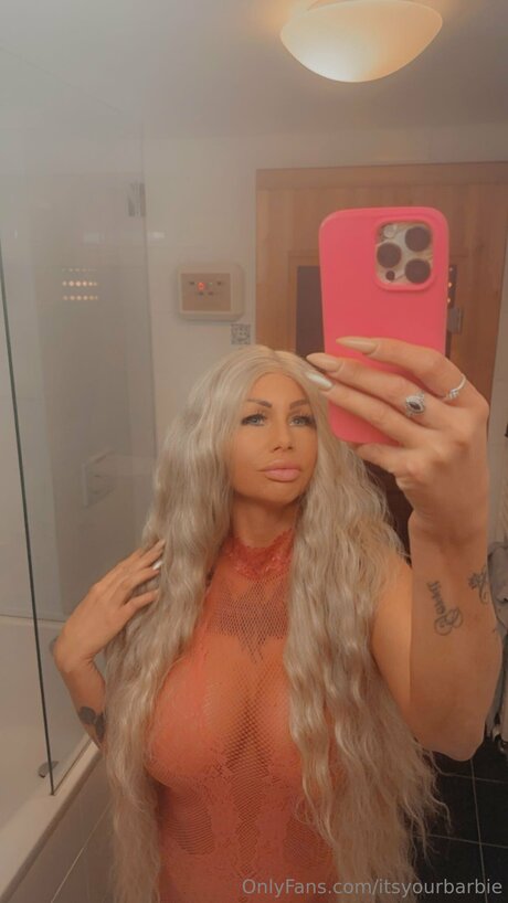 Itsyourbarbie beautiful pornstar pics