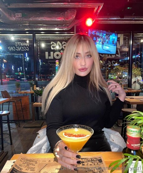 Jadebaabyyy model naked pic