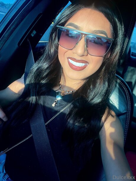 Latinabarbie96 erotic pornstar photos