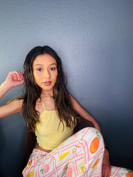 Latinabarbie96 pornstar nude pictures