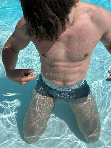 Its Leonardo sexy actress pictures