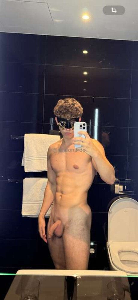 Its Leonardo sexy pornstar pictures