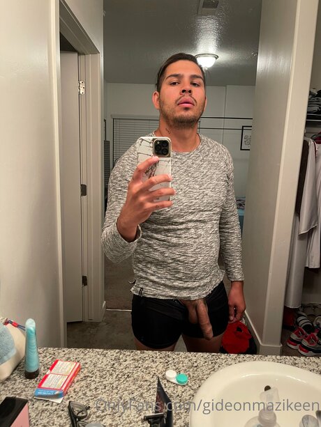 Gideonmazikeen adult star photo