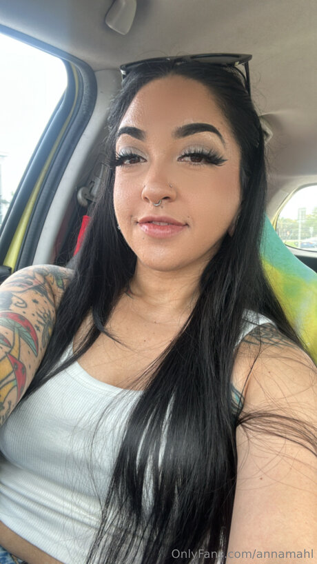 Annamahl pretty model images