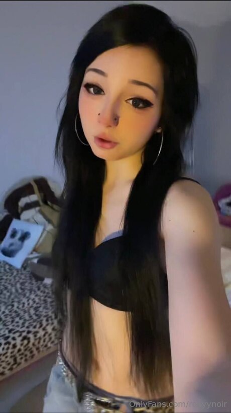 Roxyynoirrr nudes model archive