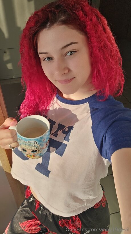 Anny19devil nice actress picture