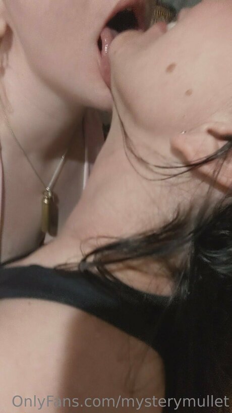 Mysterymullet nude model pic