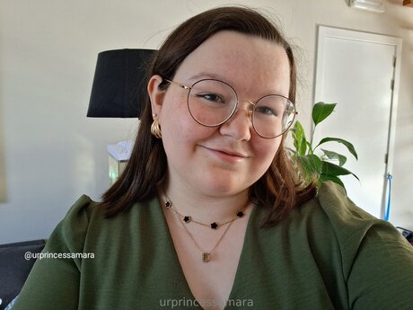 Urprincessamara pornographic actress img