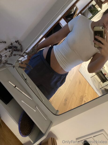 Nickixleo free star img