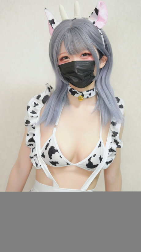 Hamuuun adult model photo