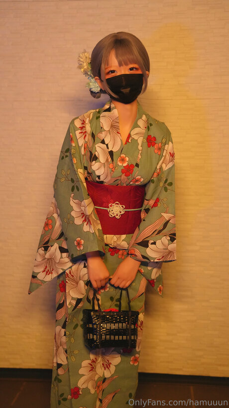 Hamuuun nudes star galleries