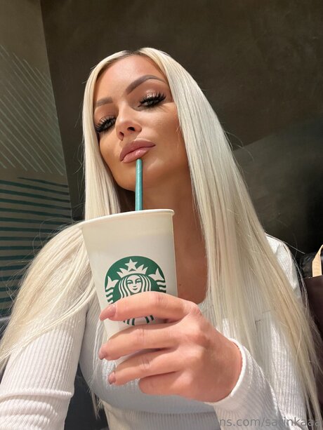 Therealsarahh adult star gallery