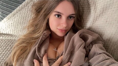 Lexi Jade Free hot star image