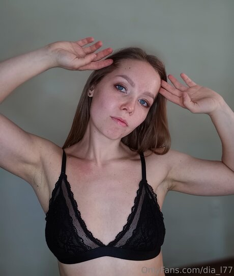 Dia L77 sexy star img