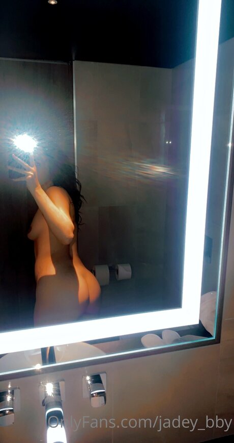 Jadey Bby nice star pics