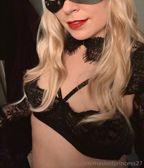 Maskedprincess27 nude pornstar galleries