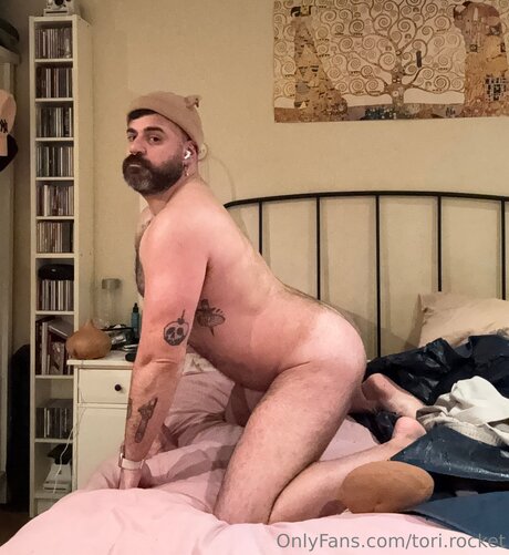 Tori Rocket sex model img