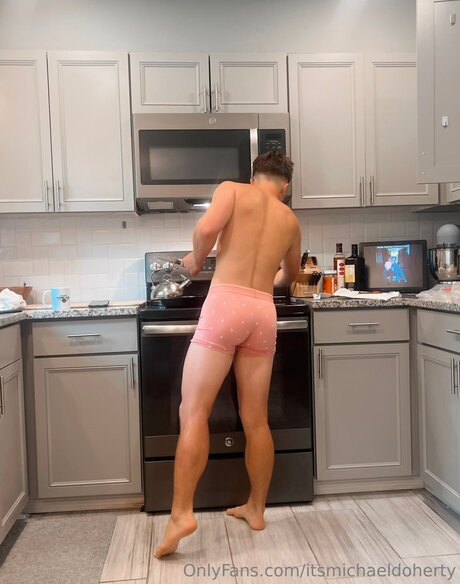 Itsmichaeldoherty adult actress galleries