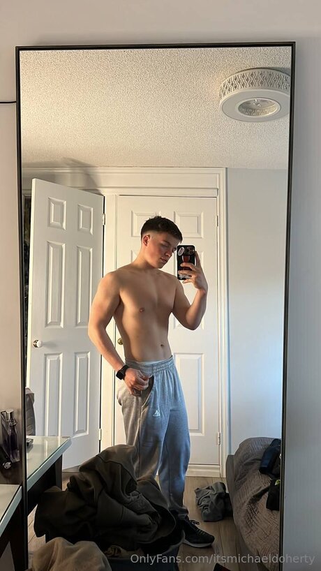 Itsmichaeldoherty beautiful model gallery