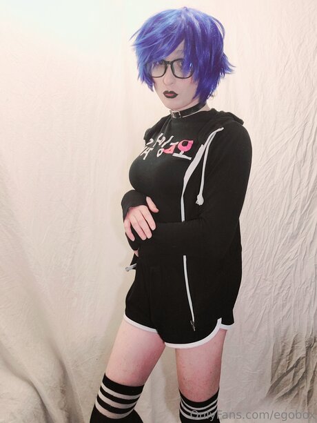 Egobox model nudes photo